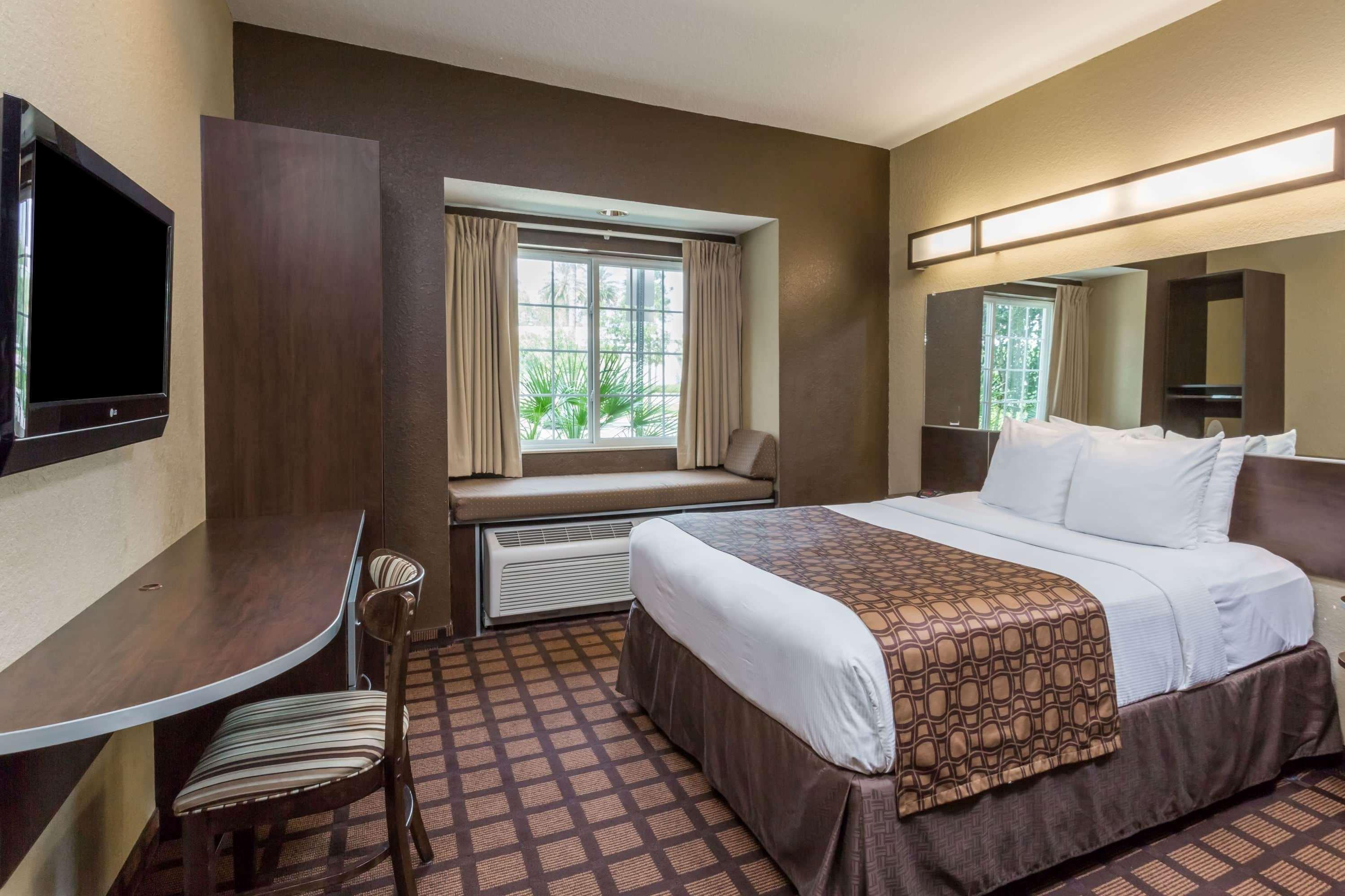 Microtel Inn & Suites By Wyndham Jacksonville Airport Esterno foto